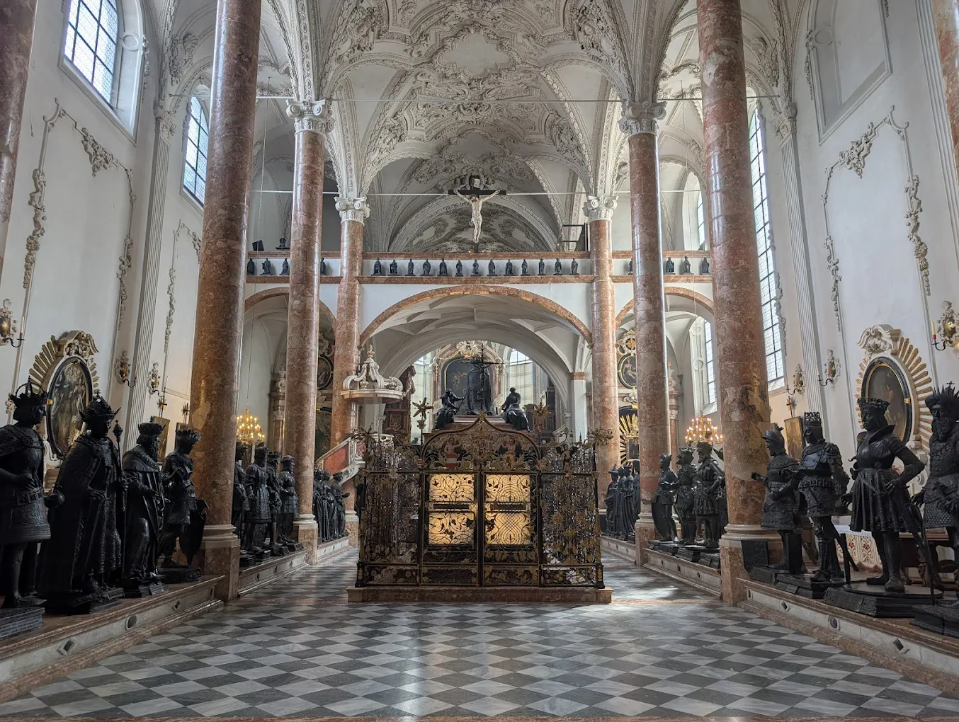 Court Church (Hofkirche)