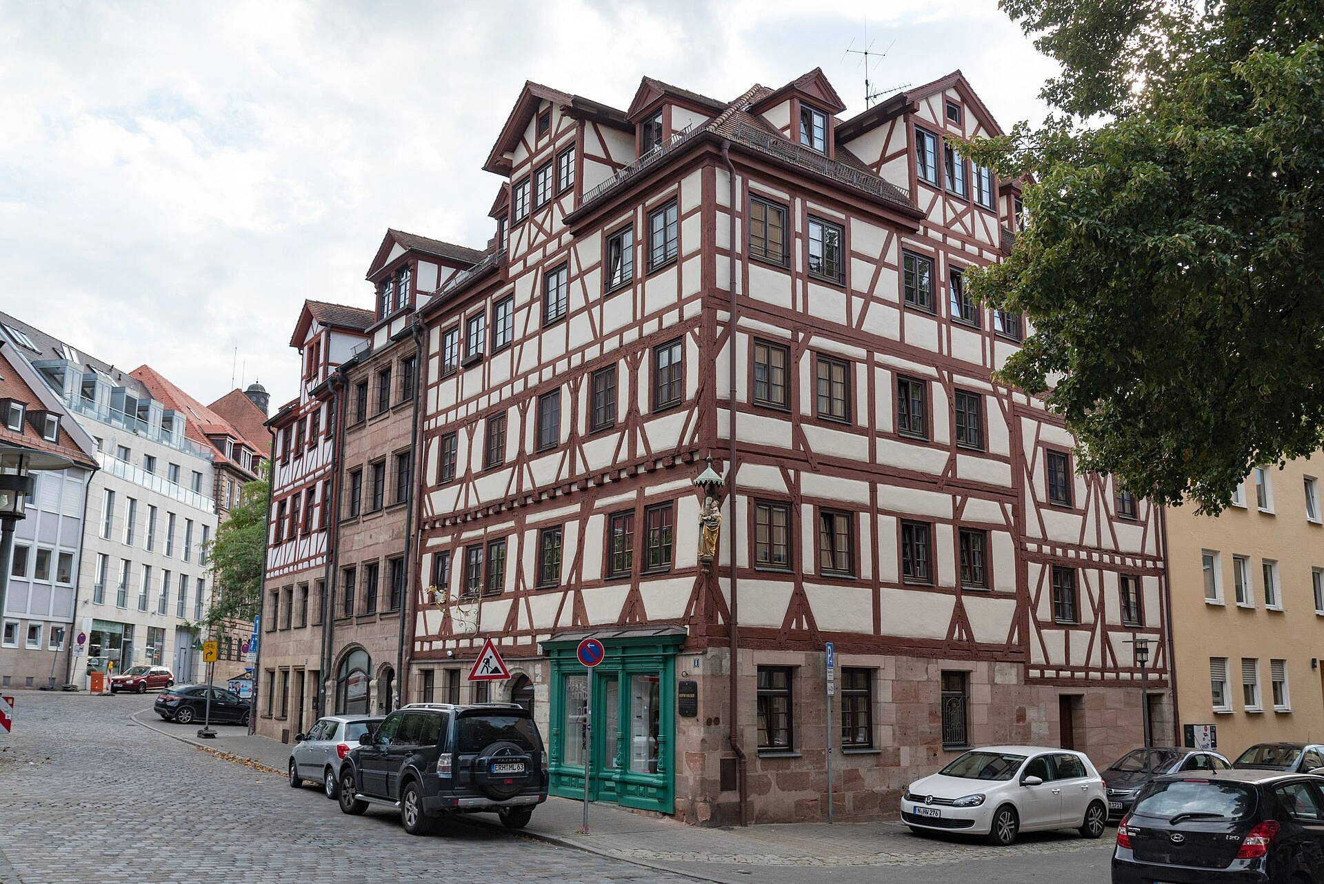 Main Market Square (Hauptmarkt)