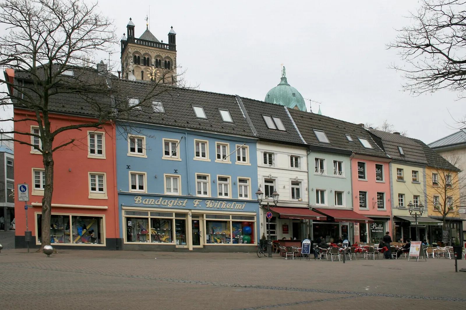 Neuss